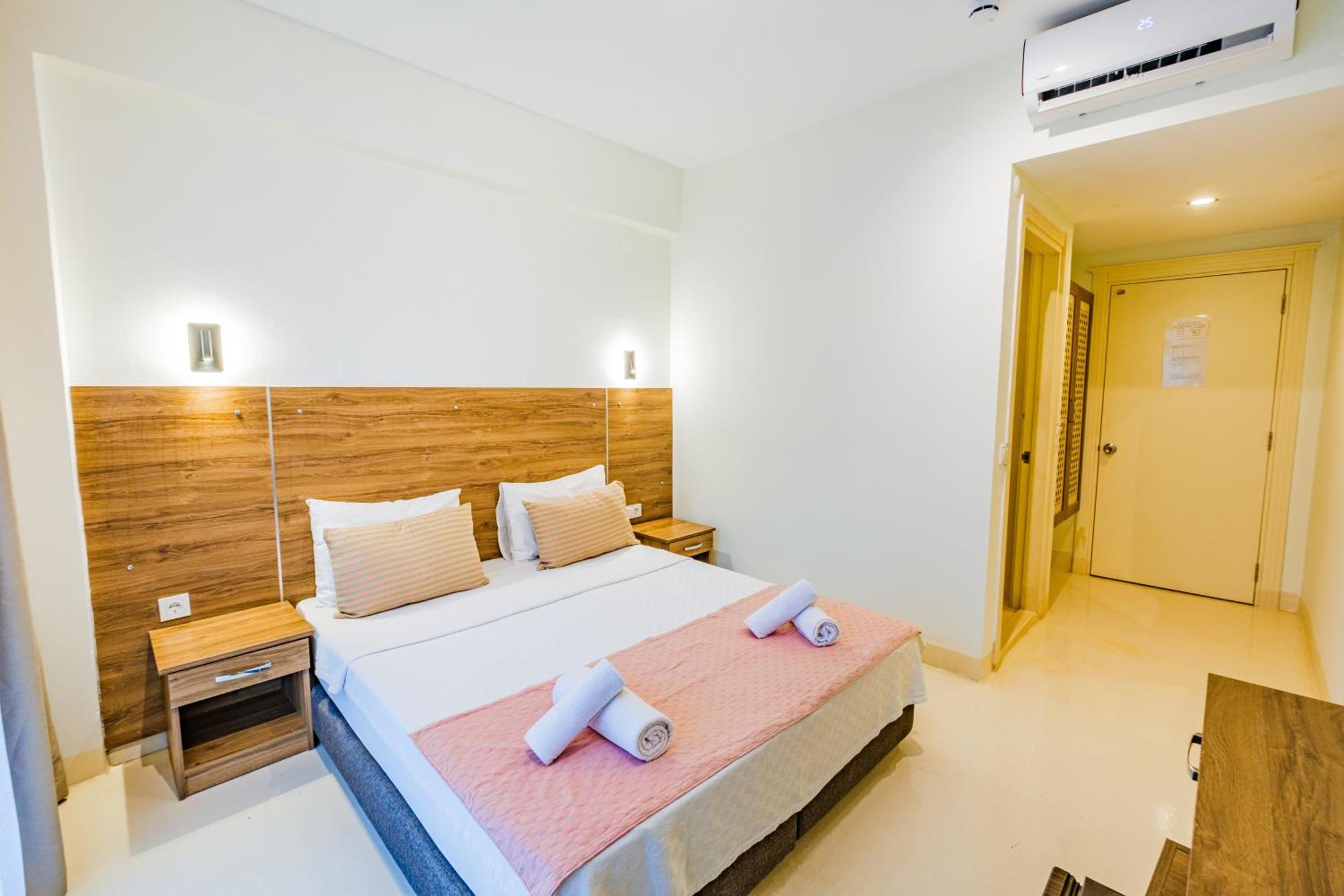 קס La Moda Beach Hotel מראה חיצוני תמונה